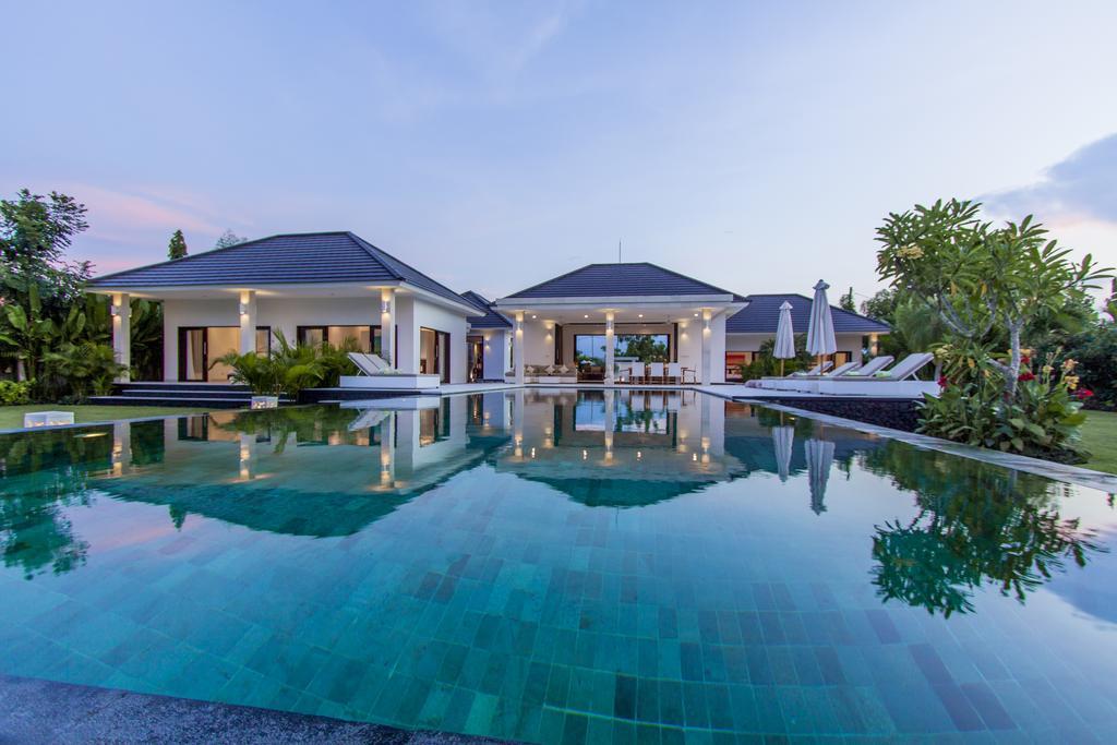 Villa Mathan Lovina Exterior foto